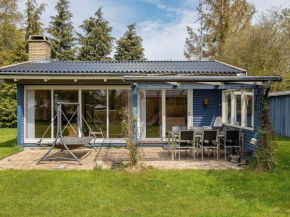 Two-Bedroom Holiday home in Væggerløse 26